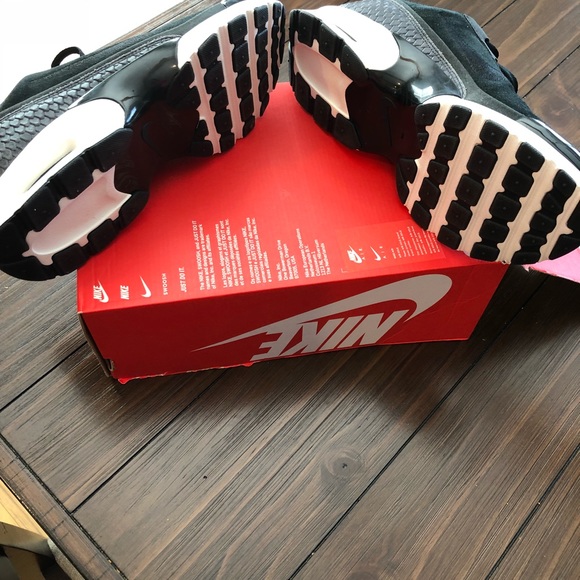 Nike Air Max Jewel (Black) -make me an offer! - Picture 7 of 7